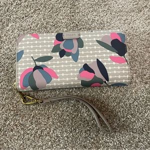 Fossil wristlet